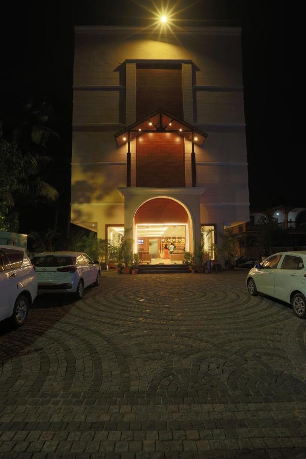Resort The Lohias, Goa Candolim Extérieur photo