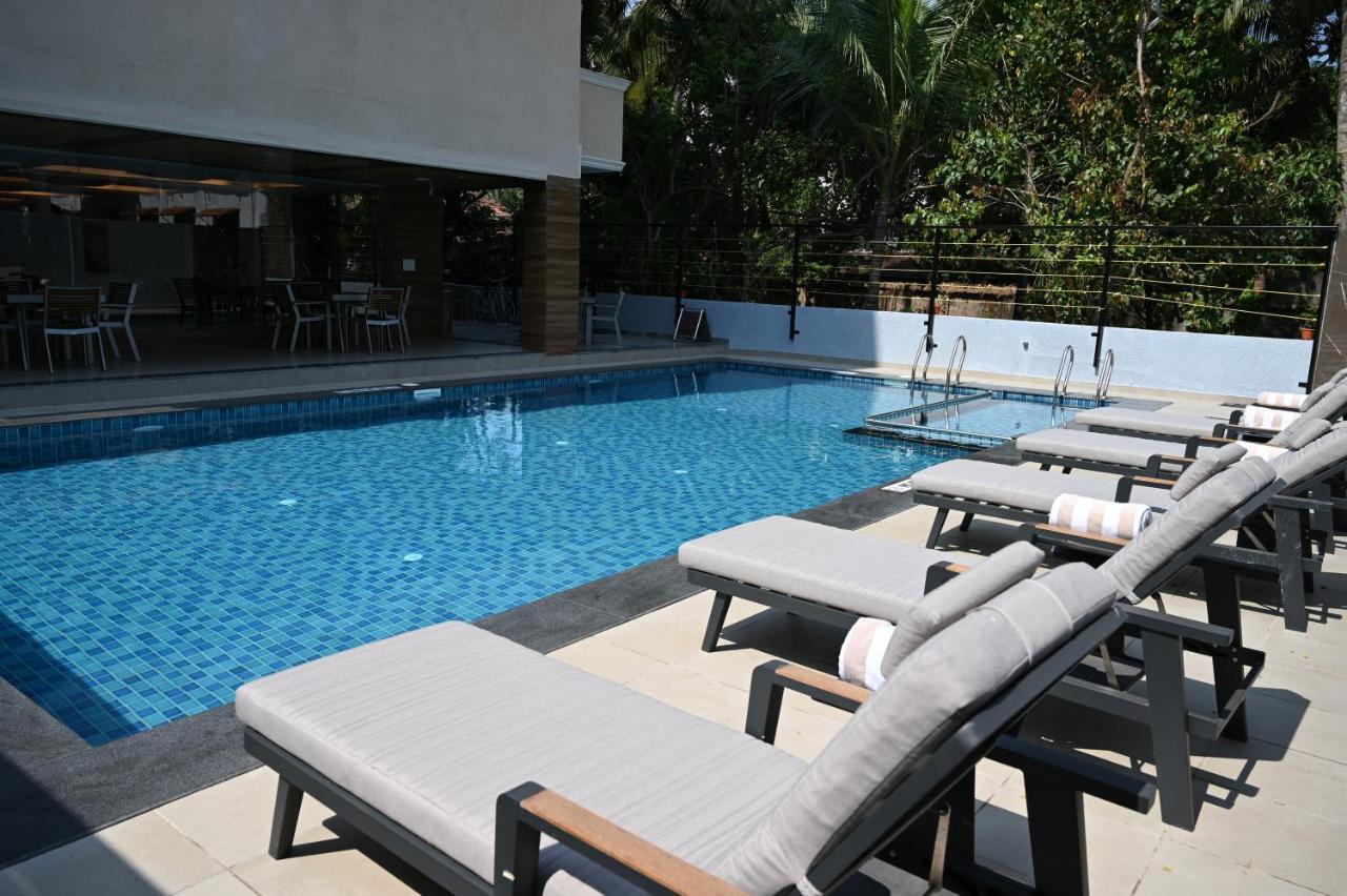 Resort The Lohias, Goa Candolim Extérieur photo