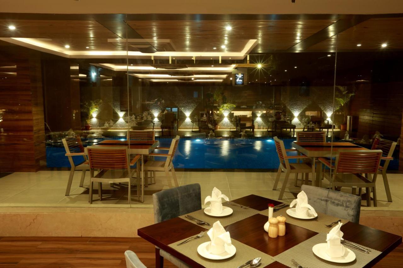 Resort The Lohias, Goa Candolim Extérieur photo